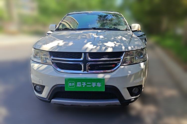 Used Dodge Journey 2013 3.6L Four-Wheel Drive Flagship Edition Front