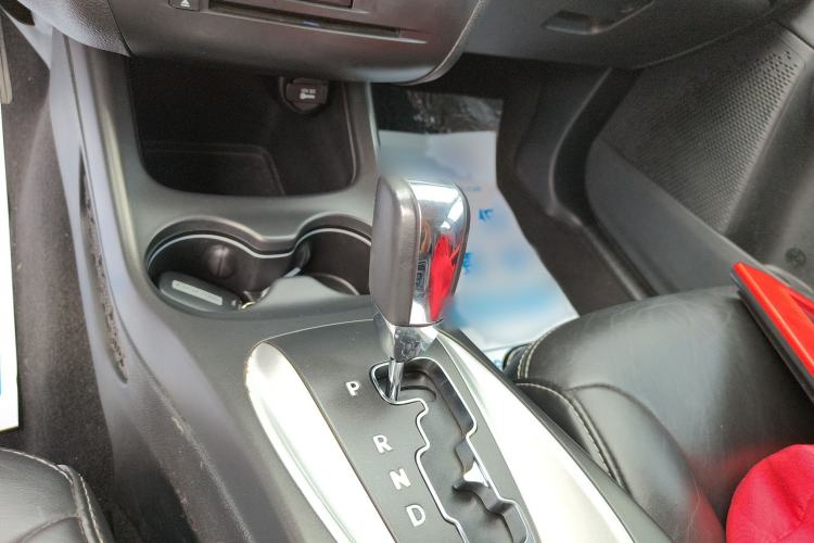 Used Dodge Journey 2013 2.4L Two-Wheel Drive Luxury Version Gear Lever