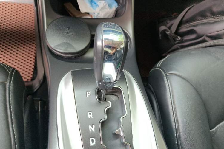 Used Dodge Journey 2013 3.6L Four-Wheel Drive Flagship Edition Gear Lever