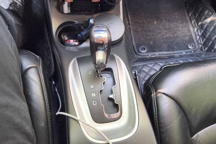 Used Dodge Journey 2013 2.4L Two-Wheel Drive Luxury Version Gear Lever
