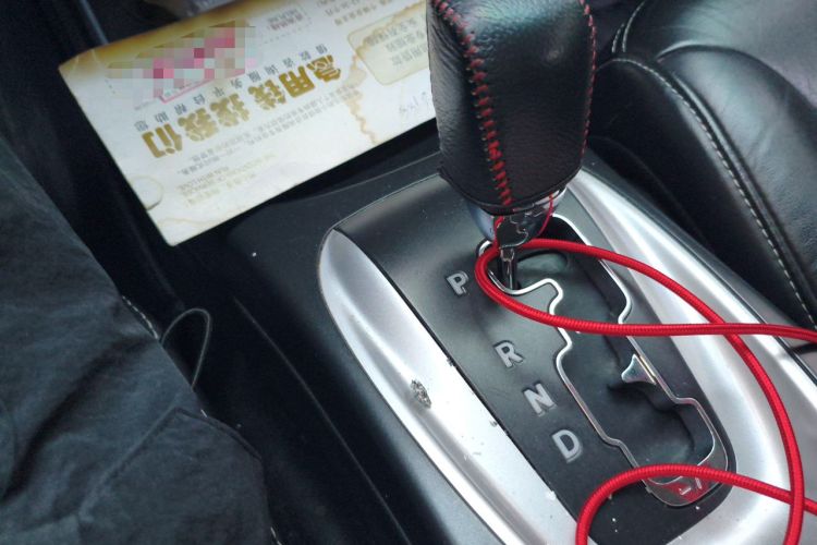 Used Dodge Journey 2013 2.4L Two-Wheel Drive Luxury Version Gear Lever