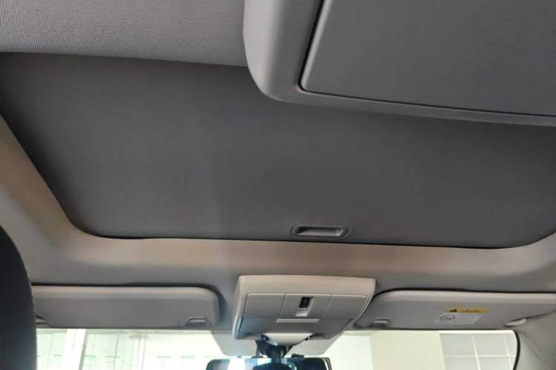 Used Dodge Journey 2013 2.4L Two-Wheel Drive Luxury Version Headliner