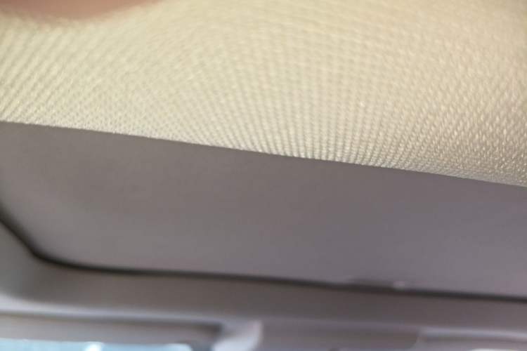 Used Dodge Journey 2013 2.4L Two-Wheel Drive Luxury Version Headliner