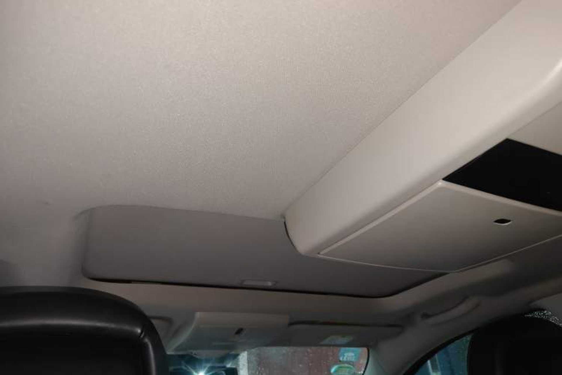 Used Dodge Journey 2013 2.4L Two-Wheel Drive Luxury Version Headliner