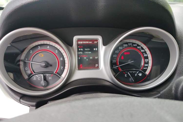 Used Dodge Journey 2013 2.4L Two-Wheel Drive Luxury Version Instrument Cluster