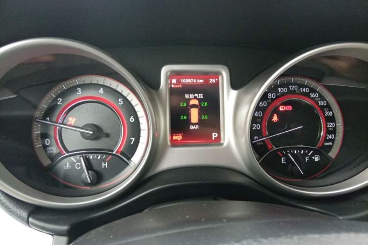 Used Dodge Journey 2013 2.4L Two-Wheel Drive Luxury Version Instrument Cluster