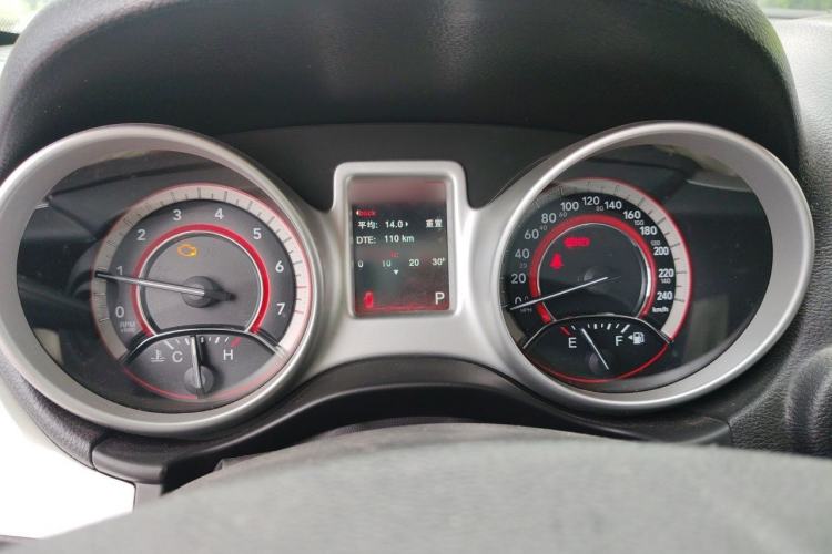 Used Dodge Journey 2013 2.4L Two-Wheel Drive Luxury Version Instrument Cluster
