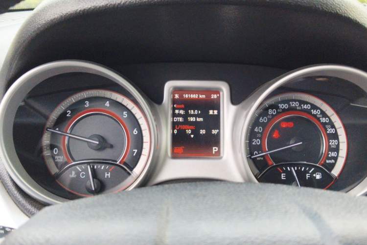 Used Dodge Journey 2013 2.4L Two-Wheel Drive Luxury Version Instrument Cluster