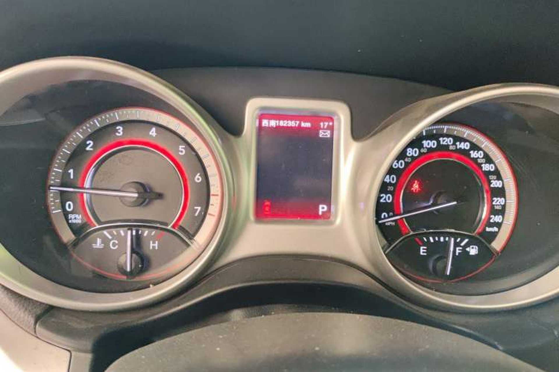 Used Dodge Journey 2013 3.6L Four-Wheel Drive Flagship Edition Instrument Cluster