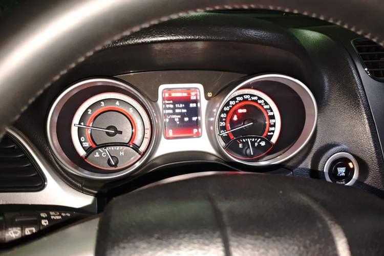 Used Dodge Journey 2013 2.4L Two-Wheel Drive Luxury Version Instrument Cluster