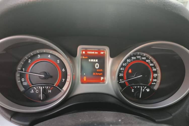 Used Dodge Journey 2013 2.4L Two-Wheel Drive Luxury Version Instrument Cluster