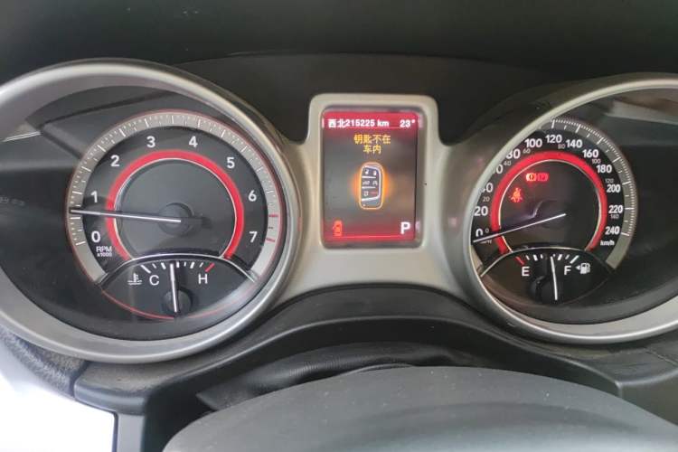 Used Dodge Journey 2013 2.4L Two-Wheel Drive Luxury Version Instrument Cluster