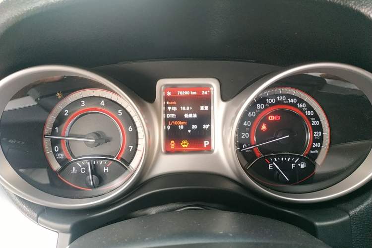 Used Dodge Journey 2013 2.4L Two-Wheel Drive Luxury Version Instrument Cluster