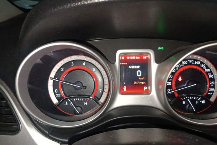 Used Dodge Journey 2013 2.4L Two-Wheel Drive Luxury Version Instrument Cluster