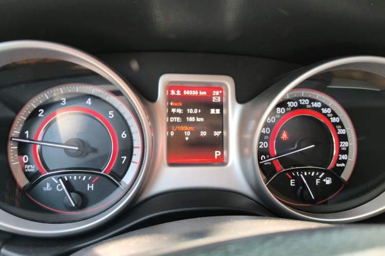 Used Dodge Journey 2013 2.4L Two-Wheel Drive Luxury Version Instrument Cluster
