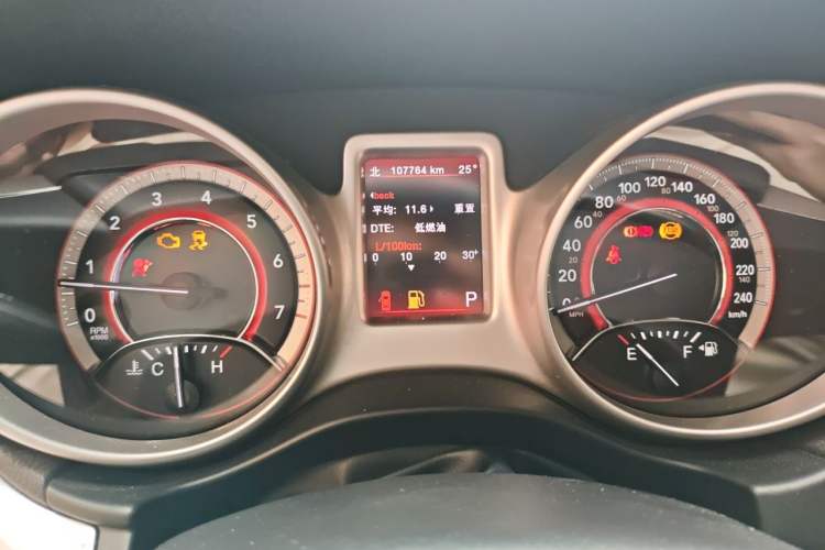 Used Dodge Journey 2013 2.4L Two-Wheel Drive Luxury Version Instrument Cluster