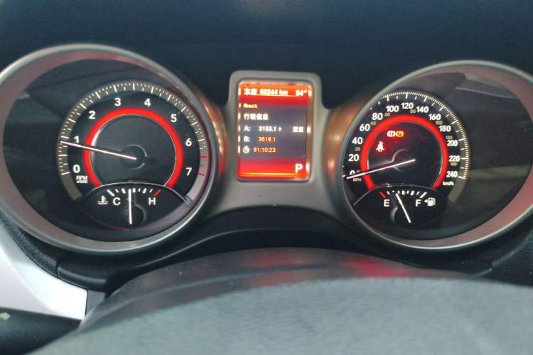 Used Dodge Journey 2013 2.4L Two-Wheel Drive Luxury Version Instrument Cluster