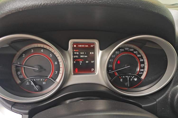 Used Dodge Journey 2013 2.4L Two-Wheel Drive Luxury Version Instrument Cluster