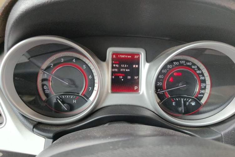 Used Dodge Journey 2013 2.4L Two-Wheel Drive Luxury Version Instrument Cluster