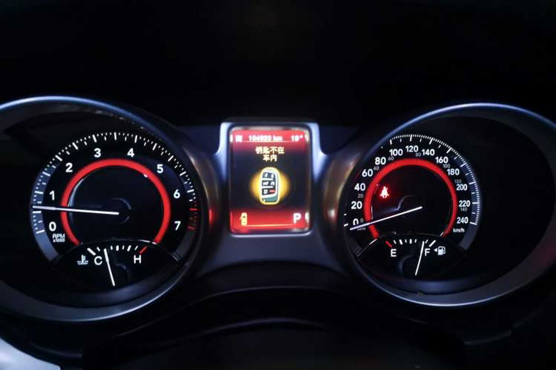 Used Dodge Journey 2013 2.4L Two-Wheel Drive Luxury Version Instrument Cluster