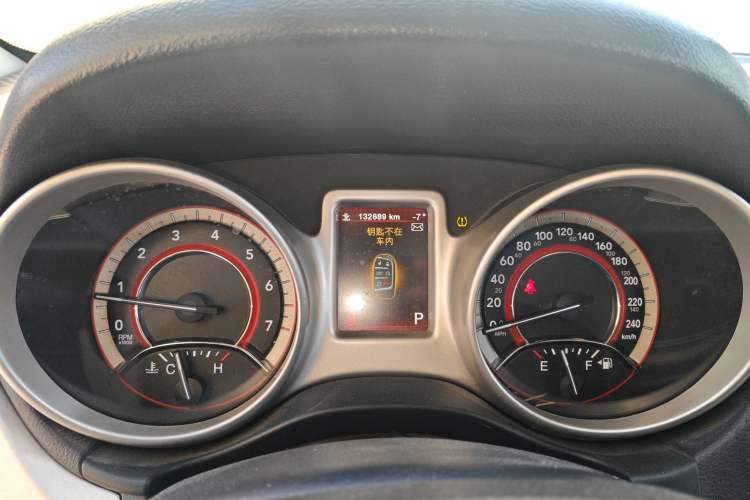 Used Dodge Journey 2013 2.4L Two-Wheel Drive Luxury Version Instrument Cluster