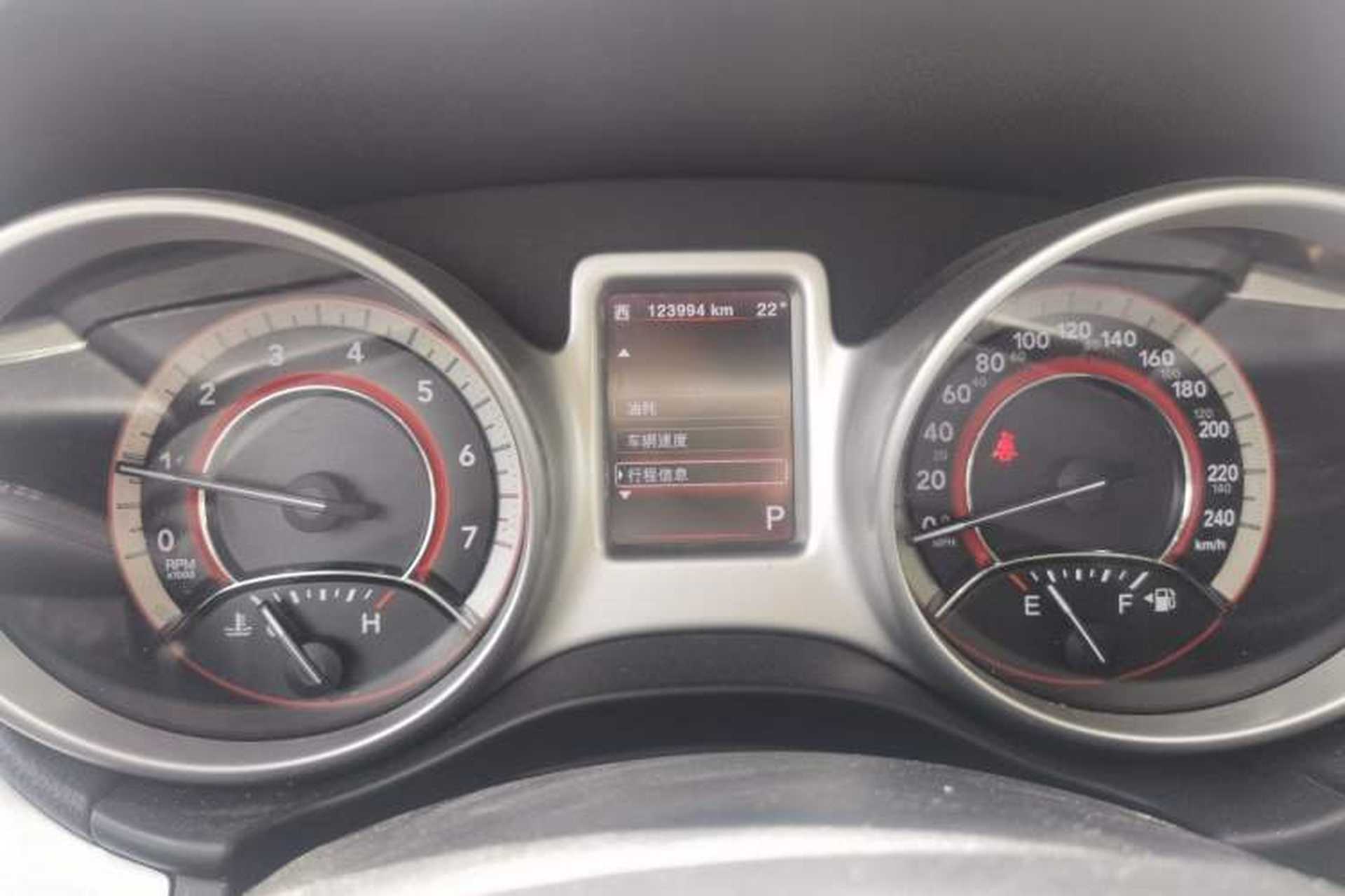Used Dodge Journey 2013 2.4L Two-Wheel Drive Luxury Version Instrument Cluster