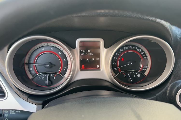 Used Dodge Journey 2013 2.4L Two-Wheel Drive Luxury Version Instrument Cluster