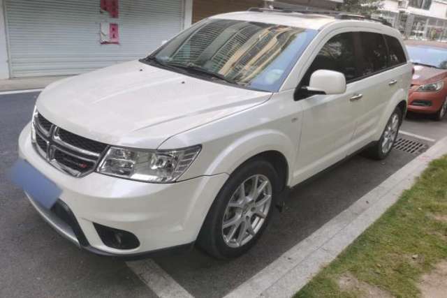 Used Dodge Journey 2013 2.4L Two-Wheel Drive Luxury Version