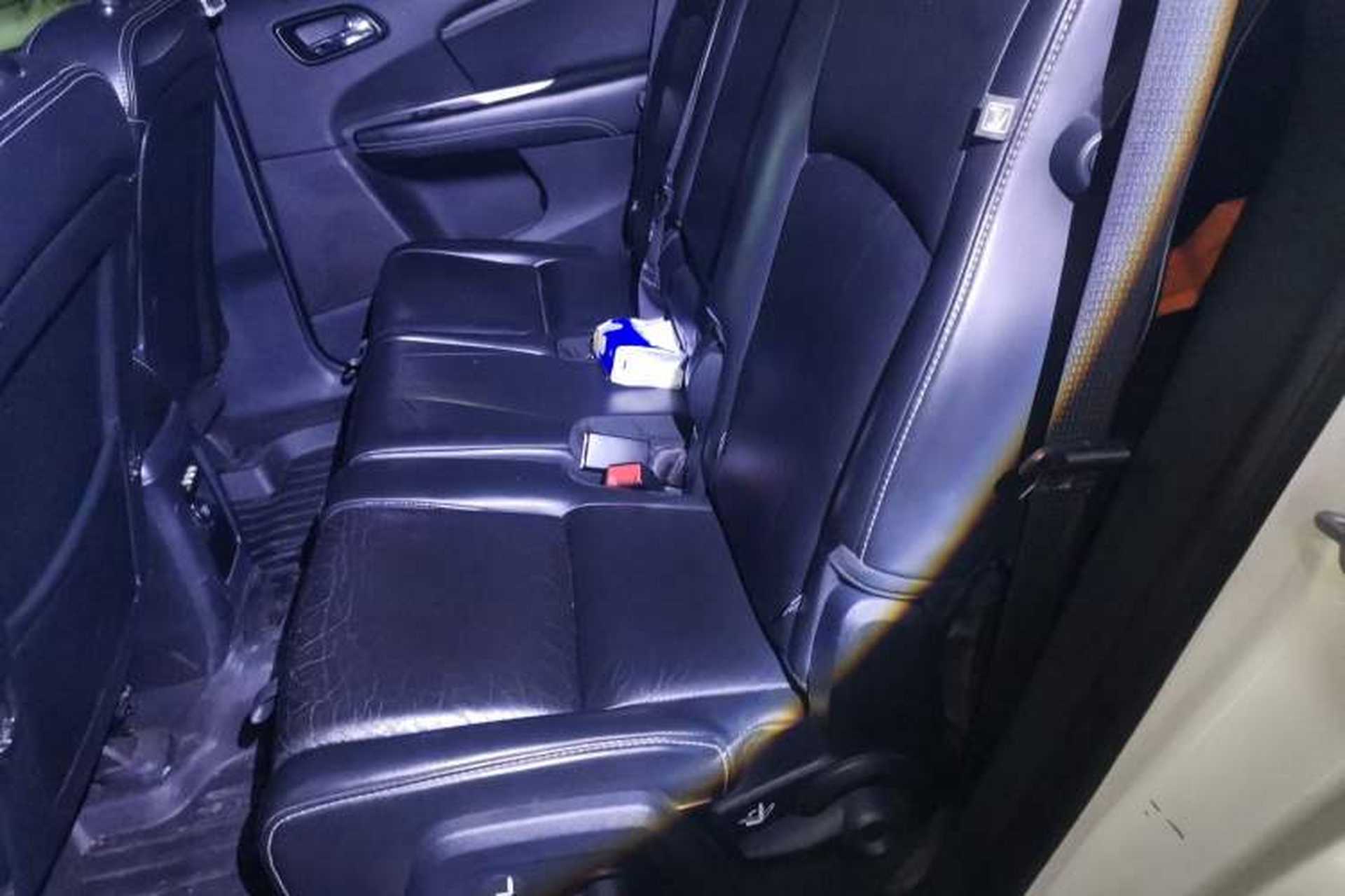 Used Dodge Journey 2013 2.4L Two-Wheel Drive Luxury Version Left Rear Seat