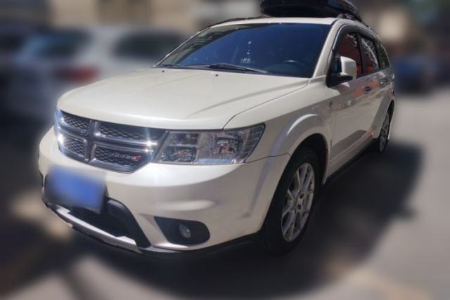 Used Dodge Journey 2013 2.4L Two-Wheel Drive Luxury Version