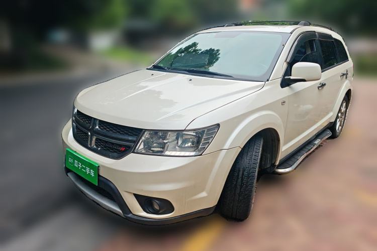 Used Dodge Journey 2013 2.4L Two-Wheel Drive Luxury Version Guazi used car, China used car export, Used car for sale, Used  cars, Cheapest cars for sale