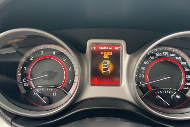 Used Dodge Journey 2013 2.4L Two-Wheel Drive Luxury Version Odometer Close Up