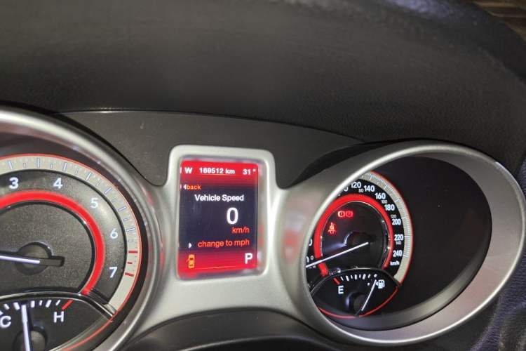 Used Dodge Journey 2013 2.4L Two-Wheel Drive Luxury Version Odometer Close Up