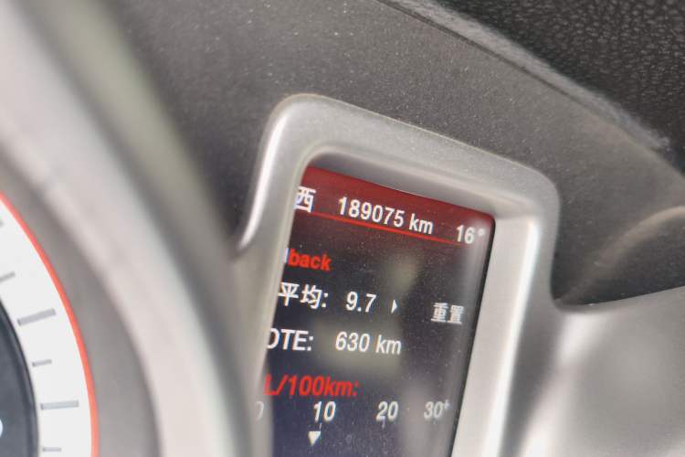 Used Dodge Journey 2013 2.4L Two-Wheel Drive Luxury Version Odometer Close Up