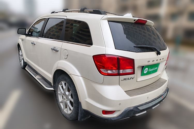 Used Dodge Journey 2013 2.4L Two-Wheel Drive Luxury Version Rear Left 45 Deg