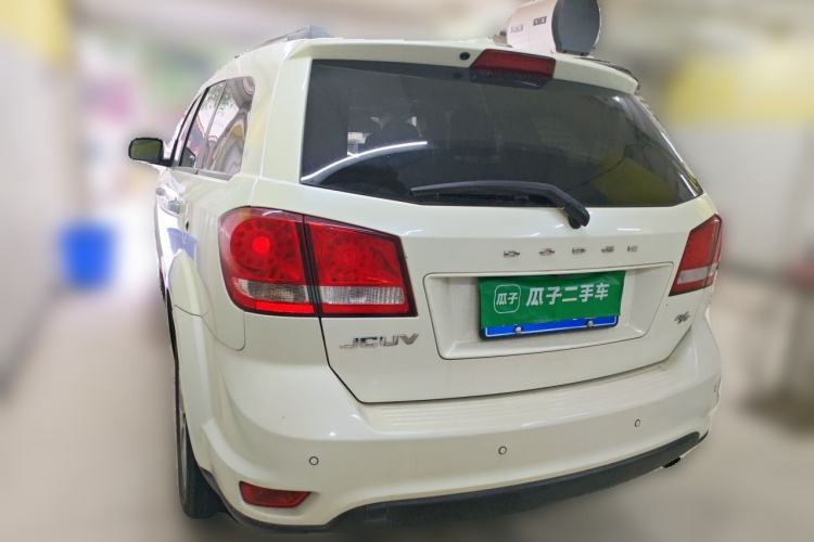 Used Dodge Journey 2013 2.4L Two-Wheel Drive Luxury Version Rear Left 45 Deg