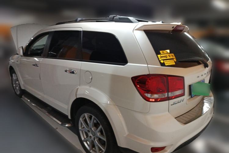 Used Dodge Journey 2013 2.4L Two-Wheel Drive Luxury Version Rear Left 45 Deg