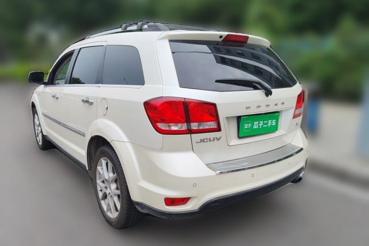 Used Dodge Journey 2013 2.4L Two-Wheel Drive Luxury Version Rear Left 45 Deg