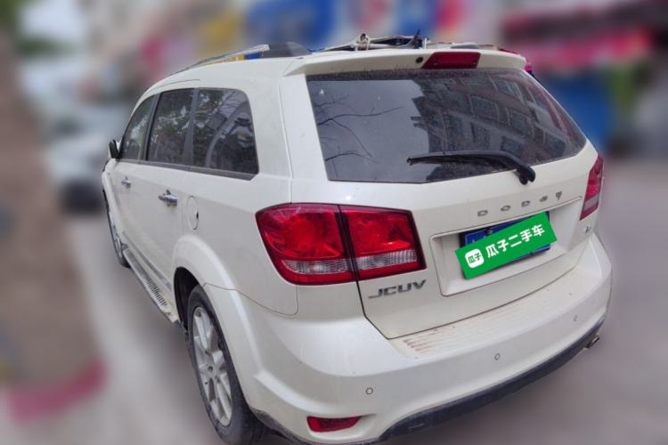 Used Dodge Journey 2013 2.4L Two-Wheel Drive Luxury Version Rear Left 45 Deg