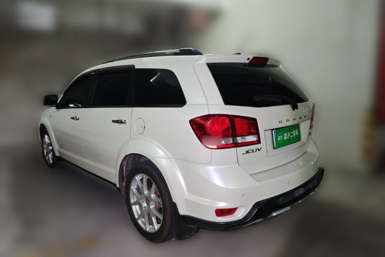 Used Dodge Journey 2013 2.4L Two-Wheel Drive Luxury Version Rear Left 45 Deg