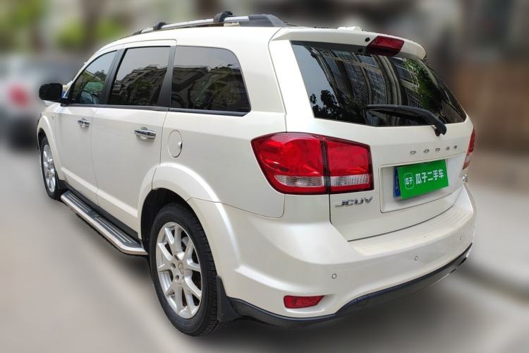 Used Dodge Journey 2013 2.4L Two-Wheel Drive Luxury Version Rear Left 45 Deg