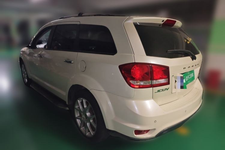 Used Dodge Journey 2013 2.4L Two-Wheel Drive Luxury Version Rear Left 45 Deg