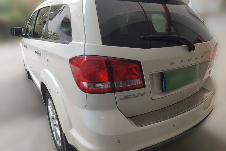 Used Dodge Journey 2013 2.4L Two-Wheel Drive Luxury Version Rear Left 45 Deg