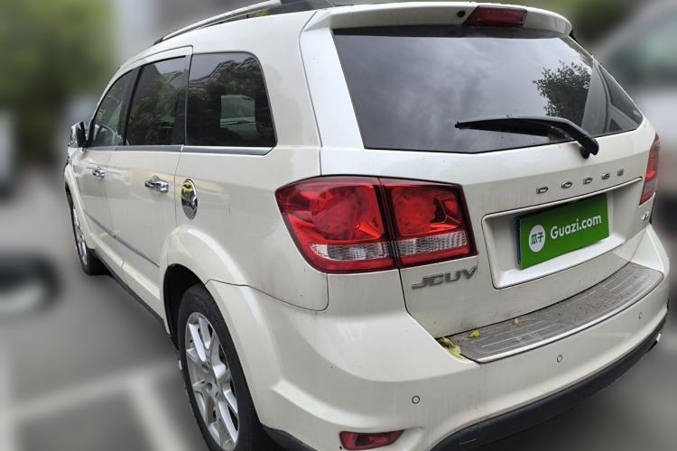 Used Dodge Journey 2013 2.4L Two-Wheel Drive Luxury Version Rear Left 45 Deg