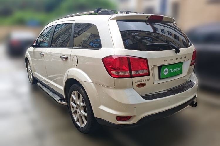 Used Dodge Journey 2013 2.4L Two-Wheel Drive Luxury Version Rear Left 45 Deg