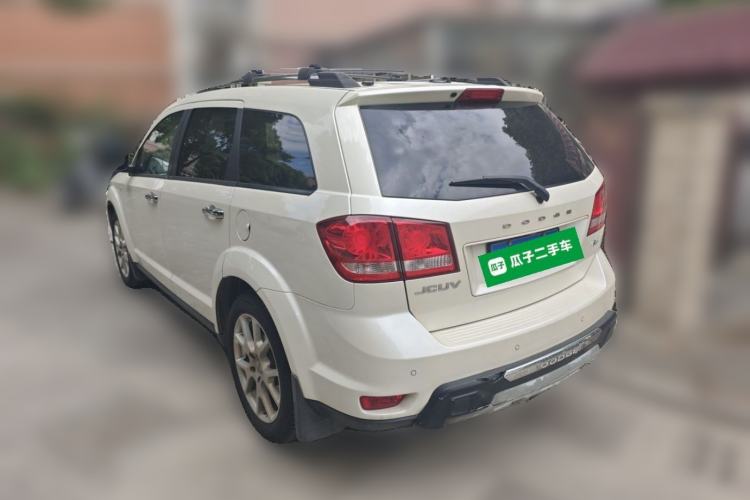 Used Dodge Journey 2013 2.4L Two-Wheel Drive Luxury Version Rear Left 45 Deg