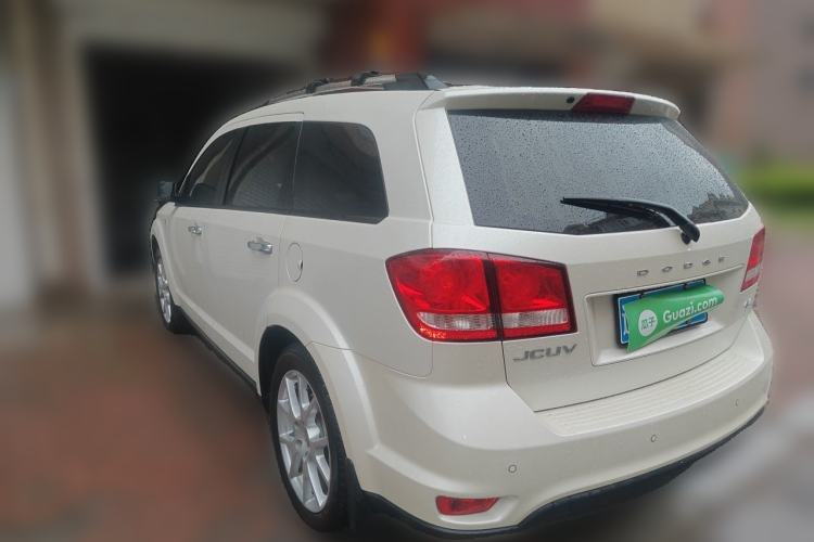 Used Dodge Journey 2013 2.4L Two-Wheel Drive Luxury Version Rear Left 45 Deg