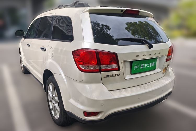 Used Dodge Journey 2013 2.4L Two-Wheel Drive Luxury Version Rear Left 45 Deg