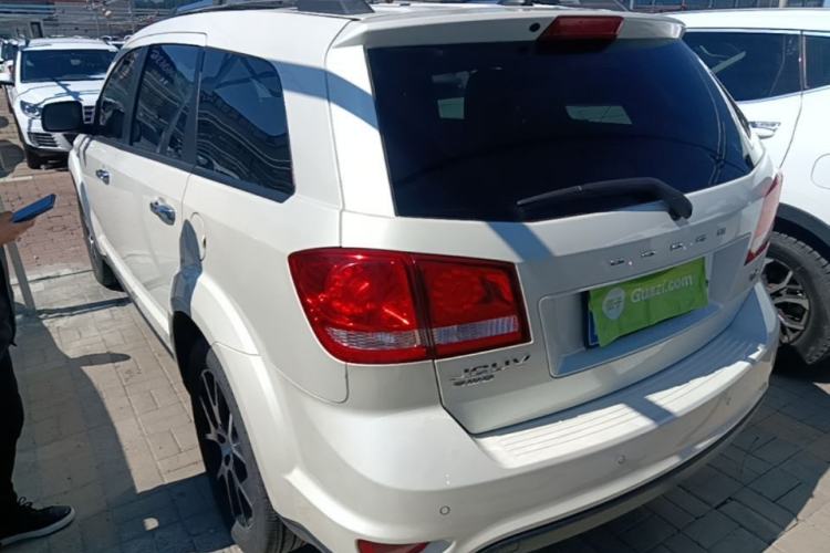Used Dodge Journey 2013 3.6L Four-Wheel Drive Flagship Edition Rear Left 45 Deg