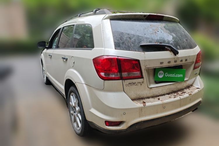 Used Dodge Journey 2013 2.4L Two-Wheel Drive Luxury Version Rear Left 45 Deg